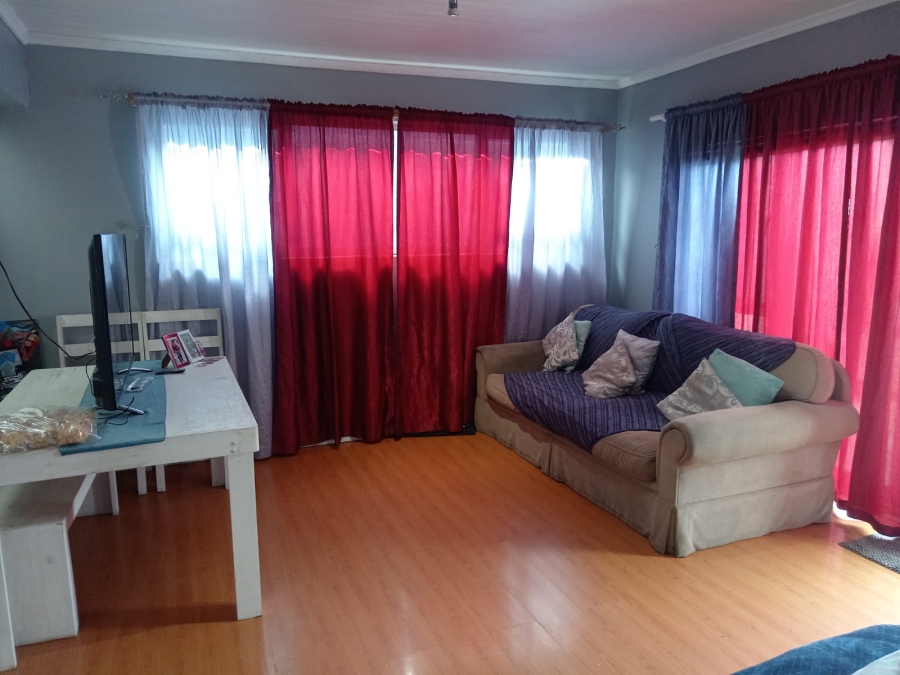 3 Bedroom Property for Sale in Portlands Western Cape